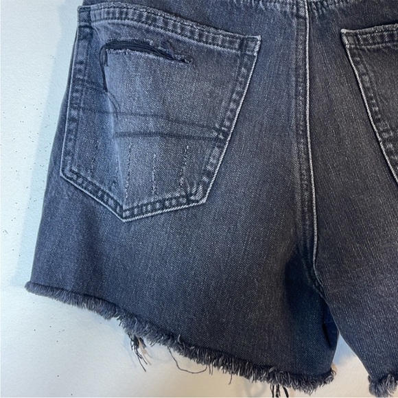 N - Picture 12 of 14